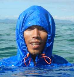 swimsuit for snorkeling